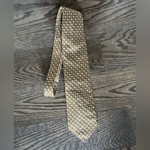 Perry Ellis Gold and Black Patterned Tie